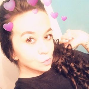 Meet your Posher, Julianna